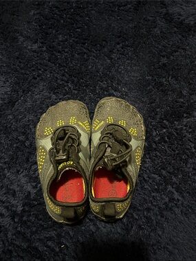 Kids shoes